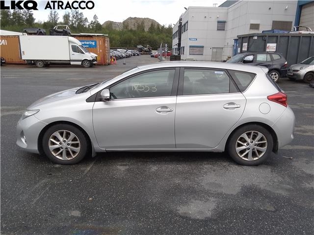 Toyota Auris 2013-2015 (Type II, Fase 1) , Motorkode: 1ND-TV, Girkassekode: Manuell