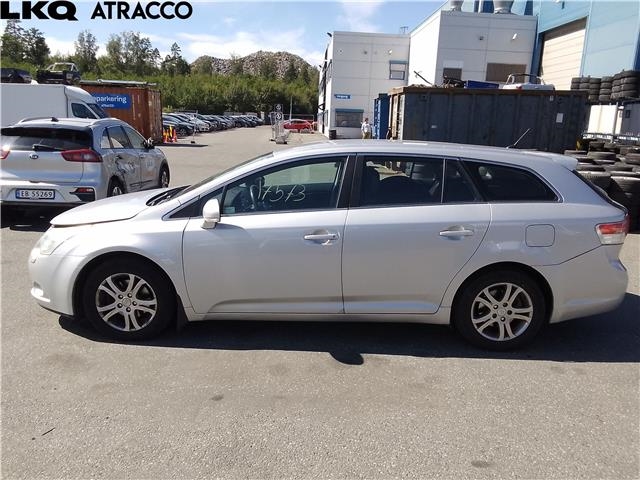 Toyota Avensis 2009-2015 (Type III, Fase 1) , Motorkode: 1AD-FTV, Girkassekode: Manuell