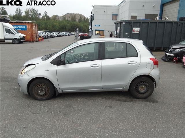 Toyota Yaris 2006-2009 (Type II, Fase 1) , Motorkode: 1NR-FE, Girkassekode: Automat