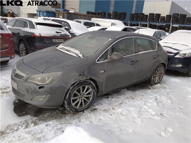 Opel Astra J 2010-2015 , Motorkode: A17DTJ, Girkassekode: Manuell