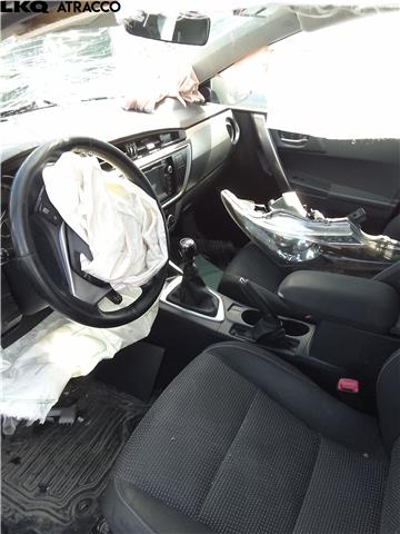 Toyota Auris 2013-2015 (Type II, Fase 1) , Motorkode: 1NR-FE, Girkassekode: Manuell