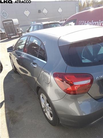 Mercedes A-Klasse 2012-2018 (W176) (W176), Motorkode: M270.910, Girkassekode: Manuell