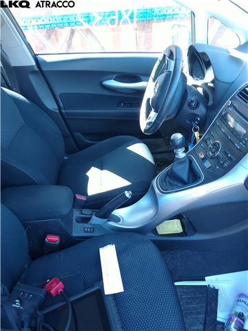 Toyota Auris 2010-2012 (Type I, Fase 2) , Motorkode: 1NR-FE, Girkassekode: Manuell