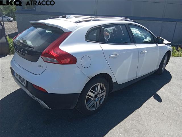 Volvo V40 2012-2019 , Motorkode: D5204T4, Girkassekode: Manuell
