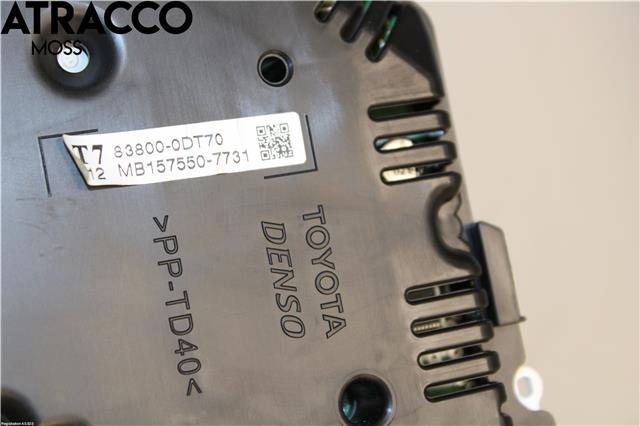 Instrumentpanel til Toyota Yaris 2012-2014 (Type III, Fase 1)  (838000DT70|)