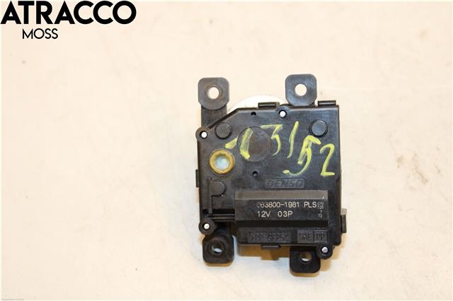 Diverse deler til Toyota Yaris 2012-2014 (Type III, Fase 1)  (0638001981|)