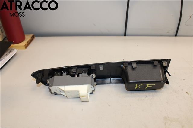 Bryter ruteheis til Toyota Yaris 2012-2014 (Type III, Fase 1)  (848200D200|)