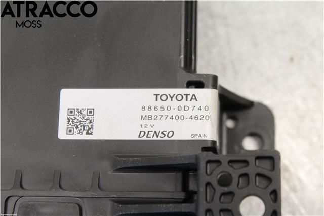 Styreenhet comfort (BCM) til Toyota Yaris 2014-2020 (Type III, Fase 2)  (886500D740|)