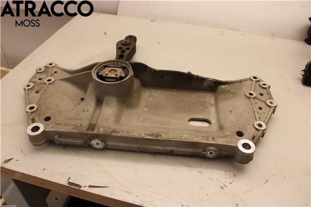 Travers foran hoved til VW Golf, Plus/Cross 2009-2013 (Fase 2) (1K0199313AL|)
