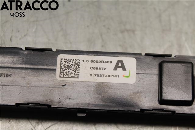 Bryter nødblink til Mitsubishi Outlander 2015-->> (Type III, Fase 2)  (8002B409|)