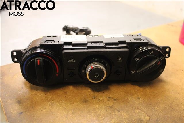 Varmeapparat betjening til Hyundai i20, 2009-2014 (Type I)  (972504P540)
