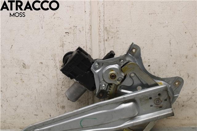 Ruteheis til Toyota Hilux 2016-2020  (698040K120|)