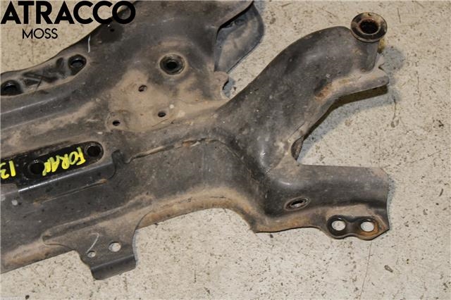 Travers foran hoved til Toyota RAV4 2013-2015 (Type IV, Fase 1)  (5120112442|)