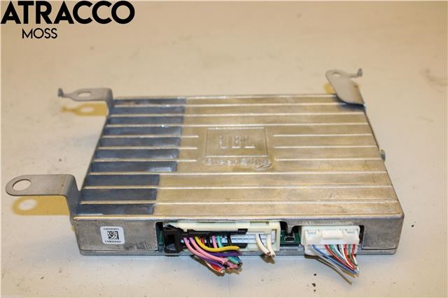 Bilstereo forsterker til Toyota RAV4 2013-2015 (Type IV, Fase 1)  (862800WC70|)