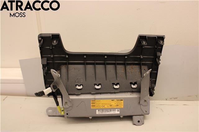 Airbag kne til Toyota RAV4 2013-2015 (Type IV, Fase 1) (7390042031C0|)