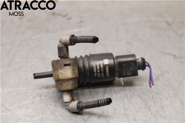 Spylerpumpe foran til Opel Insignia A, 2009-2014  (13250357)