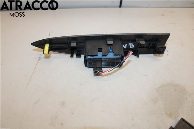Bryter ruteheis til Toyota Avensis 2009-2015 (Type III, Fase 1)  (8481005070|)