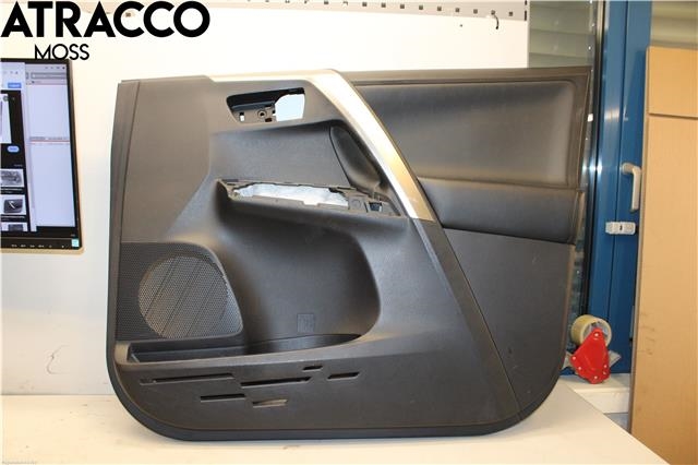 Diverse deler til Toyota RAV4, 2013-2015 (Type IV, Fase 1)  (6761042A90C1)