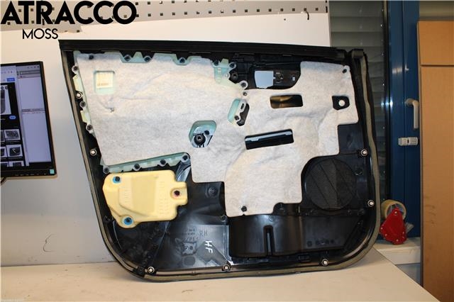 Diverse deler til Toyota RAV4 2013-2015 (Type IV, Fase 1)  (6761042A90C1|)