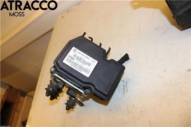 ABS sentral til VW Passat 2011-2015 (B7) (B7) (3AA614109N|)