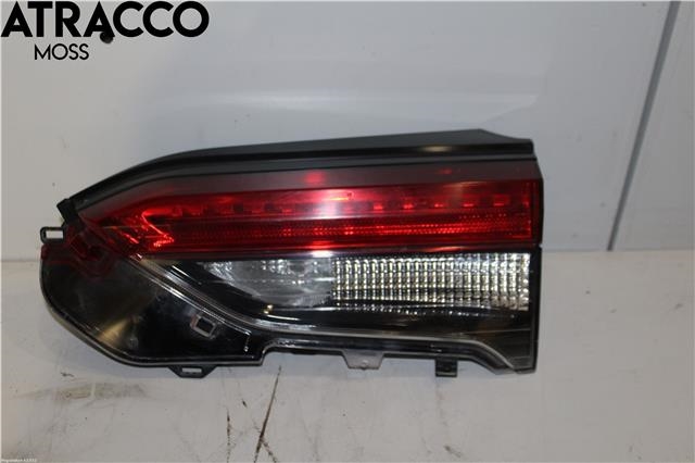 Baklykt høyre indre til Toyota RAV4 2019-->> (Type V) (8158142151|)