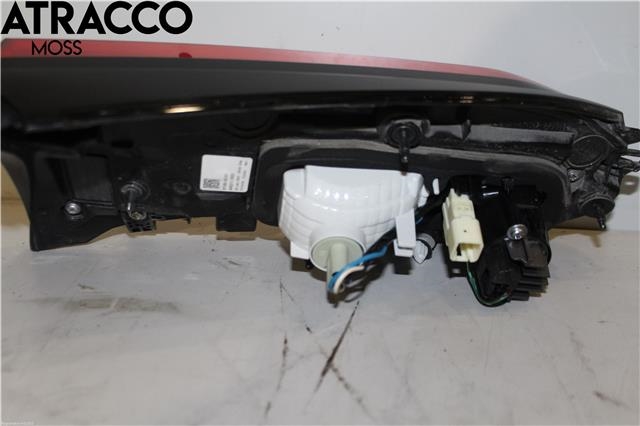 Baklykt høyre indre til Toyota RAV4 2019-->> (Type V) (8158142151|)