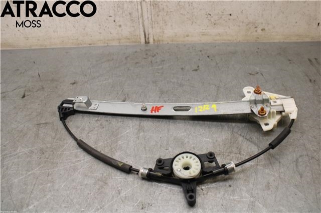 Ruteheis til Mazda CX-3, 2015-2022  (D10E58590)
