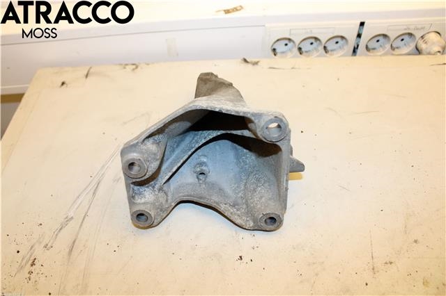 Motorfeste til BMW 3-Serie 2005-2011 (E90/E91/E92/E93) (E90/E91/E92/E93) (22116760315|)