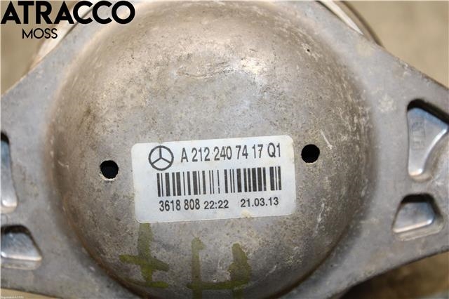 Motorfeste til Mercedes E-Klasse 2013-2016 (Fase 2) (W212) (W212) (A2122407417|)