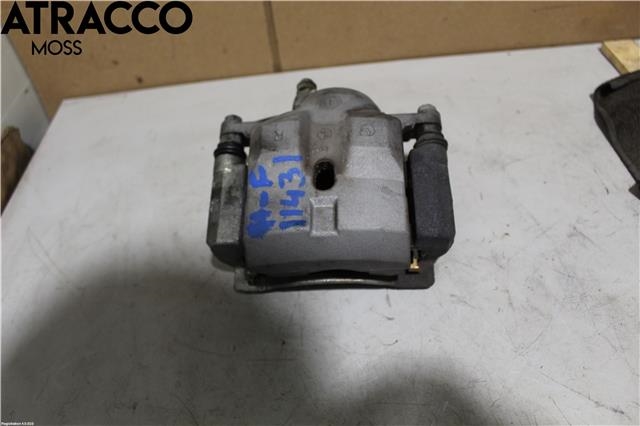 Bremsecaliper høyre foran til Lexus CT, 2010-2020  (4773047060)