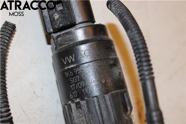 Spylerpumpe foran til VW Golf VII 2012-2017 (Fase 1)  (1K6955651|)