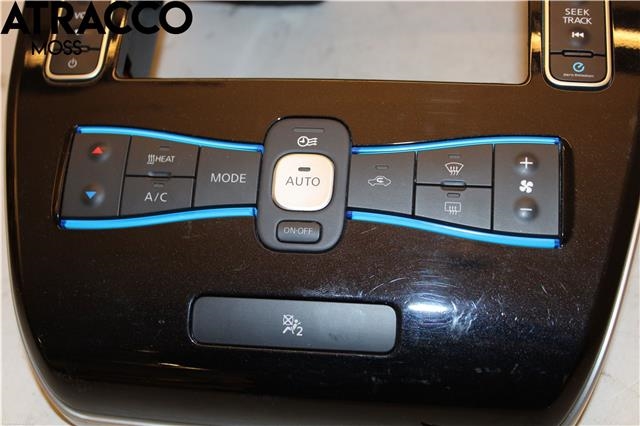 Varmeapparat betjening til Nissan Leaf 2011-2017 (Type I)  (275003NH0C|)