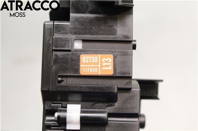 Bryter blink til Toyota Auris 2013-2015 (Type II, Fase 1)  (8414002730|)