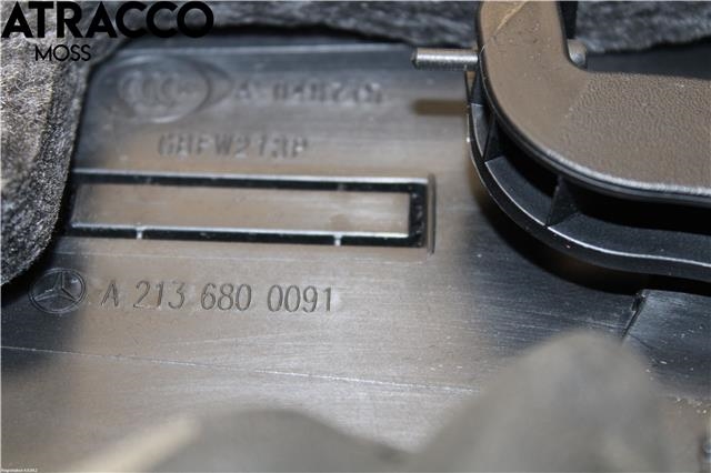 Hanskerom til Mercedes E-Klasse 2016-2023 (W213) (W213) (A2136801309|)