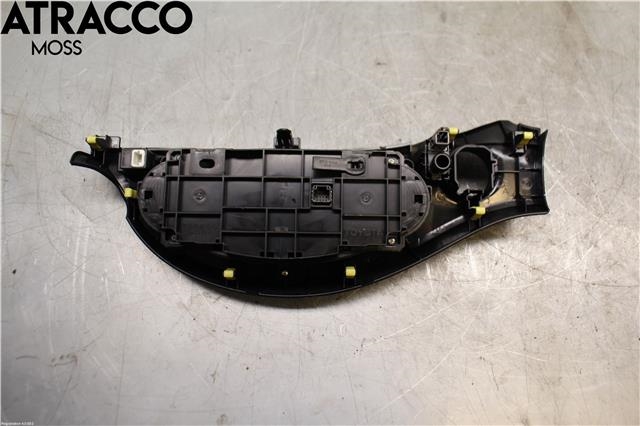 Varmeapparat betjening til Toyota Yaris 2012-2014 (Type III, Fase 1)  (559000D340C0|)