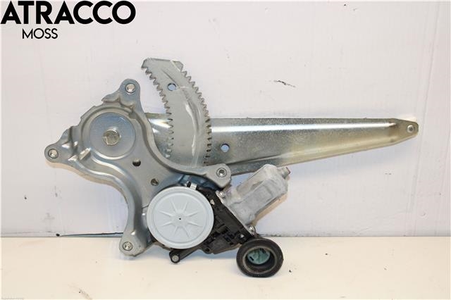 Ruteheis til Toyota RAV4, 2013-2015 (Type IV, Fase 1)  (6980342050)