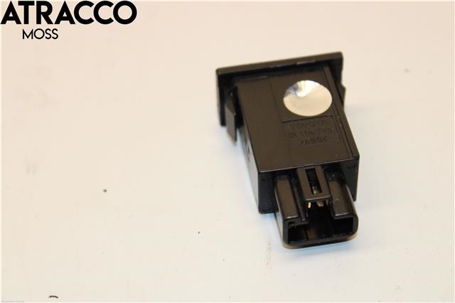 Bryter tanklokk til Toyota Avensis 2003-2008 (Type II)  (8484105010|)