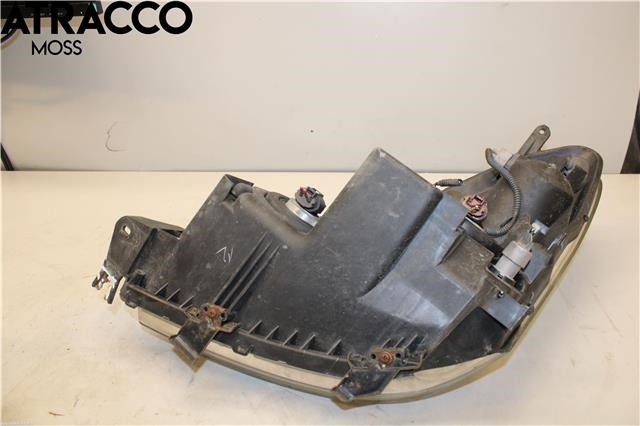 Frontlykt høyre halogen til Toyota Verso 2004-2009 (Type II)  (811300F010|)