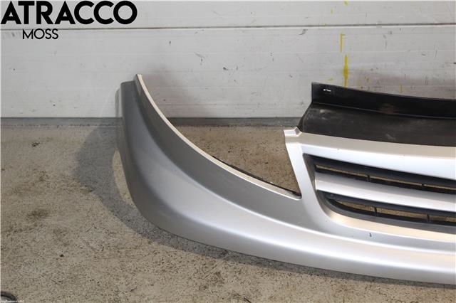 Grill til Nissan Primastar 2006-2014 (6231200Q0A|)