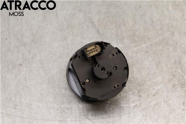 Bryter lys til VW Touran 2010-2015 (Type I, Fase 3)  (3C8941431A|)