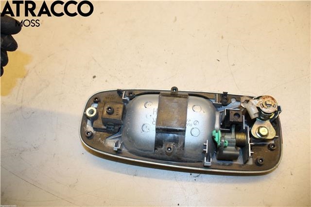 Dørhåndtak utv venstre til Subaru Impreza 2005-2007 (Type II, Fase 2) (62412FC000|)