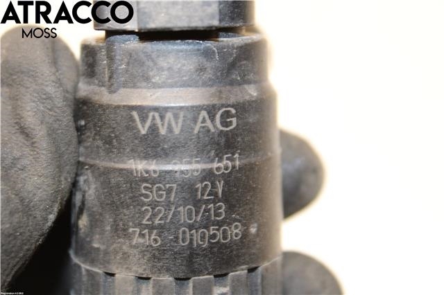 Spylerpumpe foran til VW Golf VII 2012-2017 (Fase 1)  (1K6955651|)