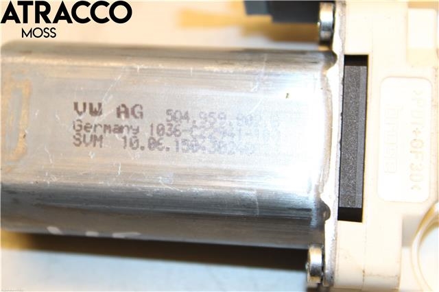 Ruteheis til VW Passat 2015-2019 (Fase 1) (B8) (B8) (4K0959802|)