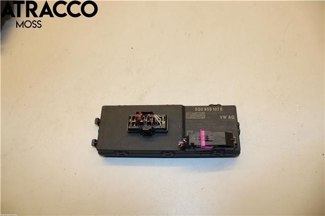 Styreenhet elektrisk bakluke til VW Passat, 2015-2019 (Fase 1) (B8) (B8) (5Q0959107P)