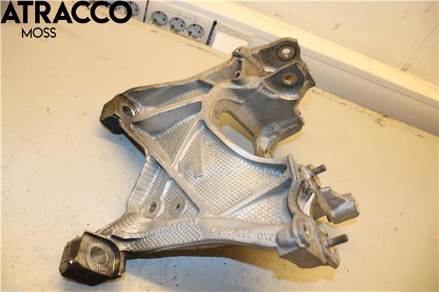 Travers foran hoved til Audi A5 2016-->> (Type II)  (8W0399295E|)