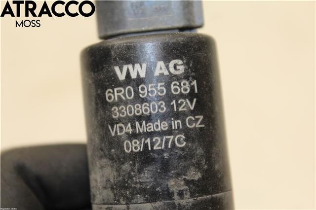 Spylerpumpe foran til VW Passat 2011-2015 (B7) (B7) (6R0955681|)