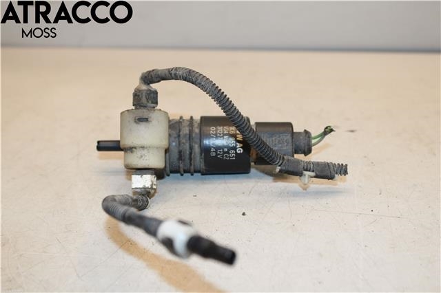 Spylerpumpe foran til VW Caddy 2010-2015 (Type III, Fase 2) (1K6955651|)