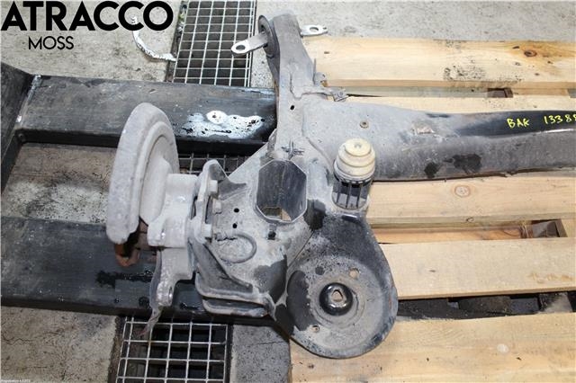 Travers bak til Peugeot 5008 2017-->> (Type II)  (9822361680|)