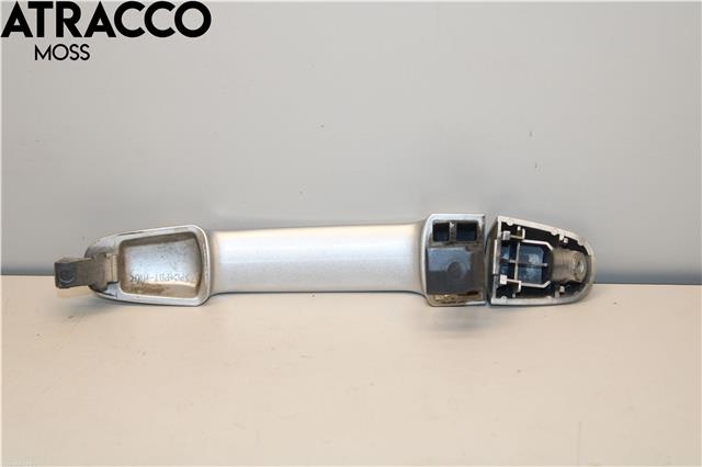 Dørhåndtak utv venstre til Toyota RAV4 2006-2009 (Type III, Fase 1)  (6921112220P6|)