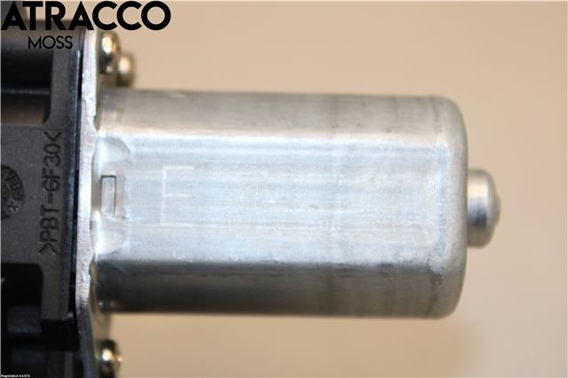 Ruteheis til Mercedes EQC 2019-->>  (A2139060502|)